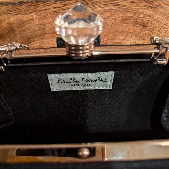 Debbie Brooks New York Swarovski Crystal Frog and Lily clutch - Picture 9 of 14
